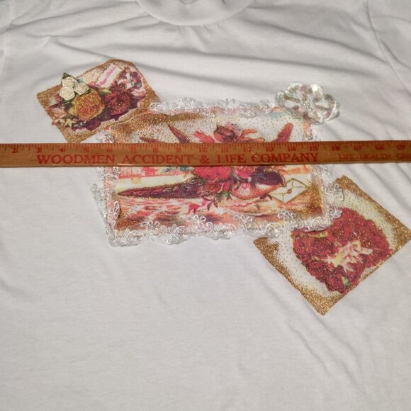Vintage Precious Knits Shirt Small White Lace Gold Glitter Bird Roses Grannycore - Picture 7 of 16